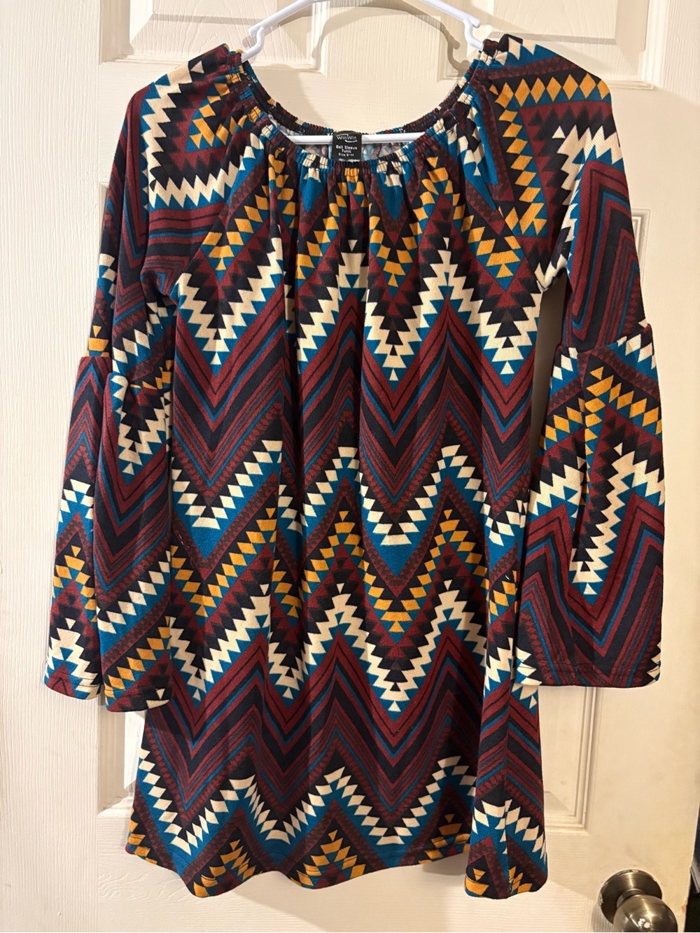 WinWin Women’s S-M Boho Maroon Aztec Scoop Neck Bell Sleeve Pullover Tunic